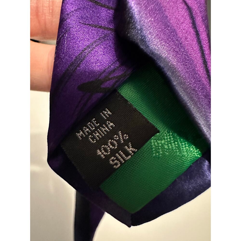 EUC J. Garcia Landscape Collection 59 Purple Black White Details Silk Necktie - Picture 5 of 5